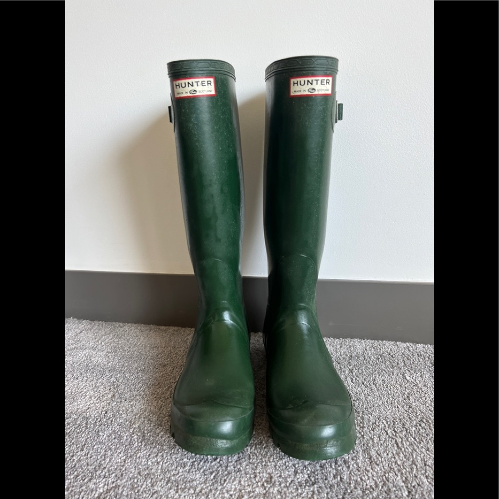 Hunter Original Tall Rain Boots in Hunter Green Size 38